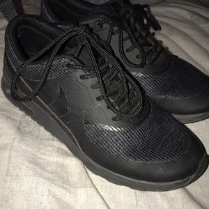 Black air max Thea’s